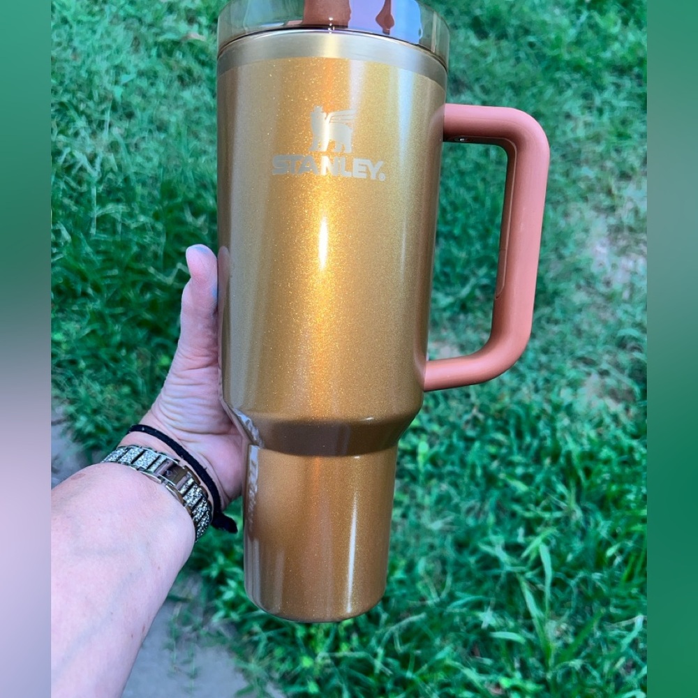 LIMITED-EDITION Stanley COPPER TINSEL H2.0 Quencher Tumbler 40 oz New In Box